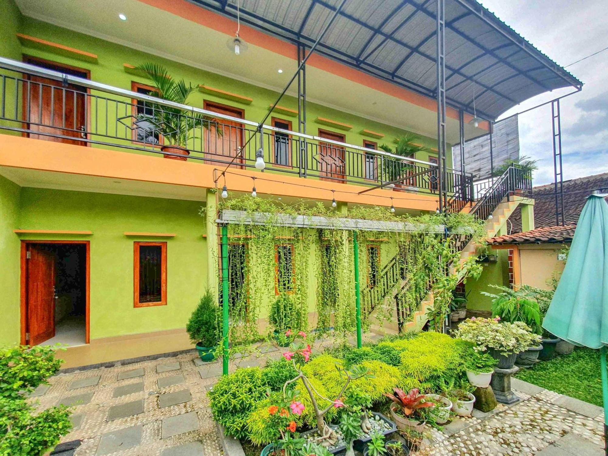 Reddoorz Syariah At Graha Adi Karya Kartasura Kartosuro Exterior foto