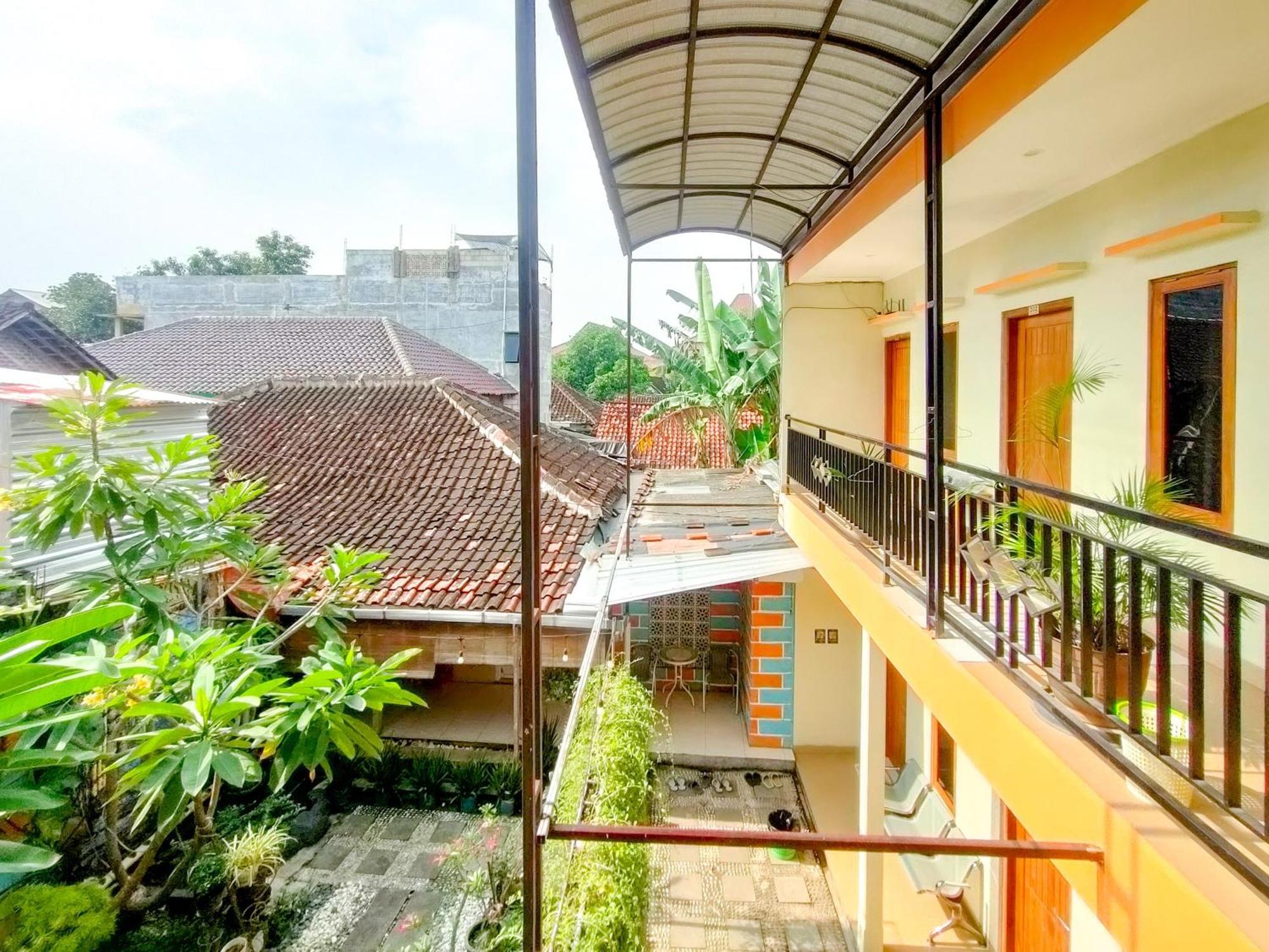Reddoorz Syariah At Graha Adi Karya Kartasura Kartosuro Exterior foto