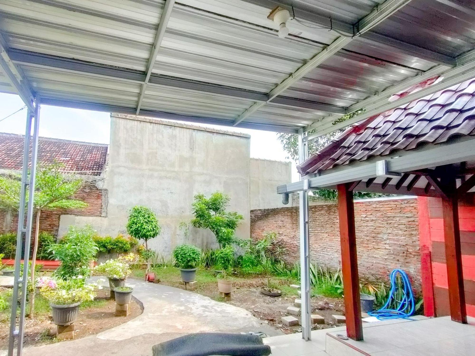 Reddoorz Syariah At Graha Adi Karya Kartasura Kartosuro Exterior foto