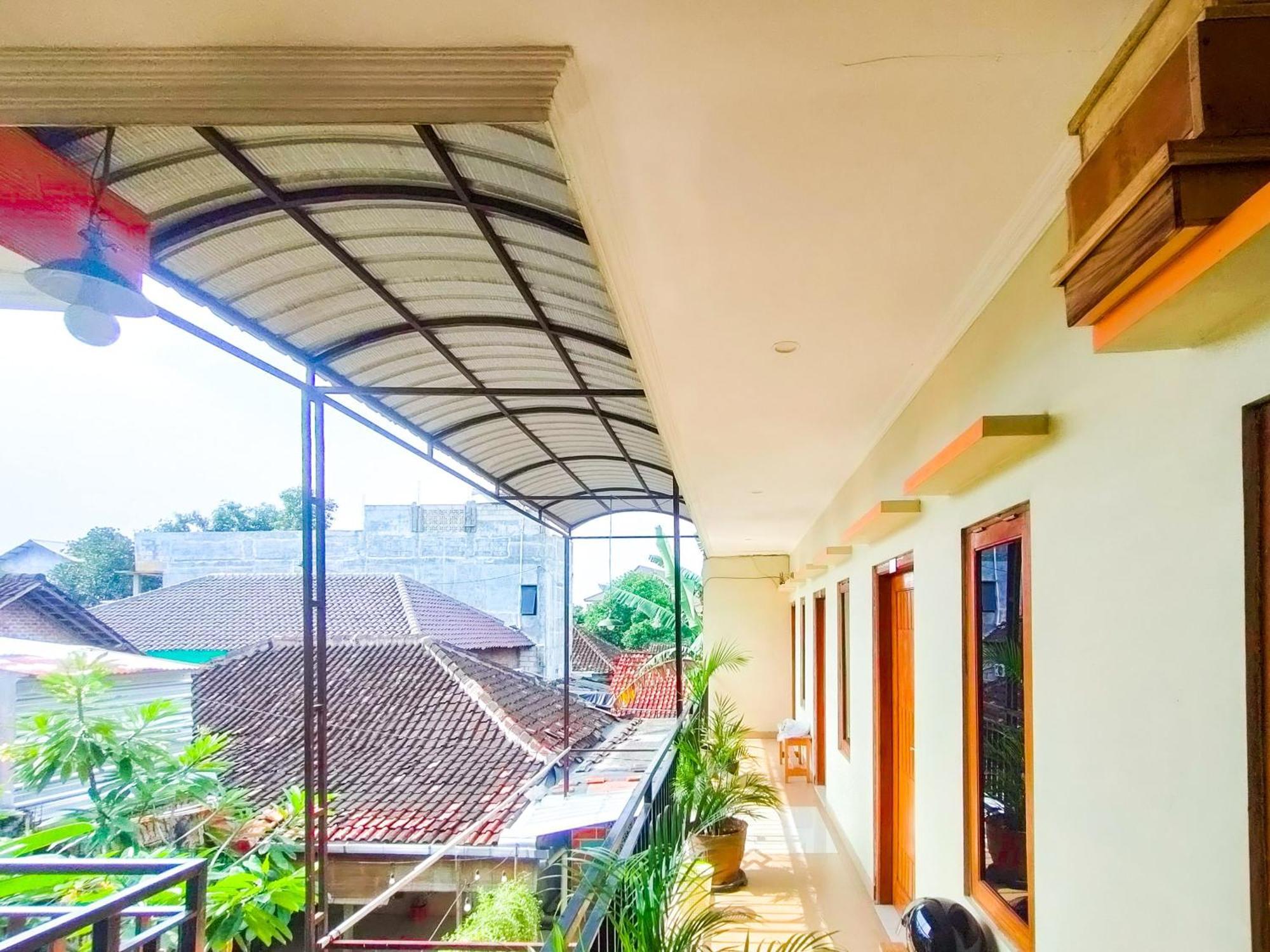 Reddoorz Syariah At Graha Adi Karya Kartasura Kartosuro Exterior foto